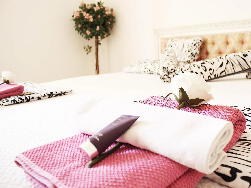 Casa Trianon Bed & Breakfast Barselona İspanya