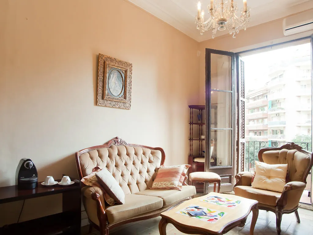 Casa Trianon Bed & Breakfast Barselona 2*,